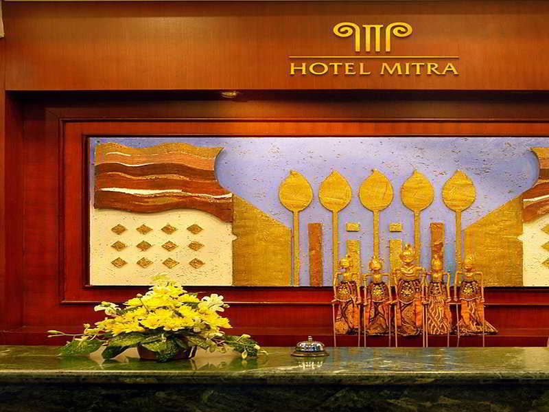 Mitra Bandung Hotel Buitenkant foto